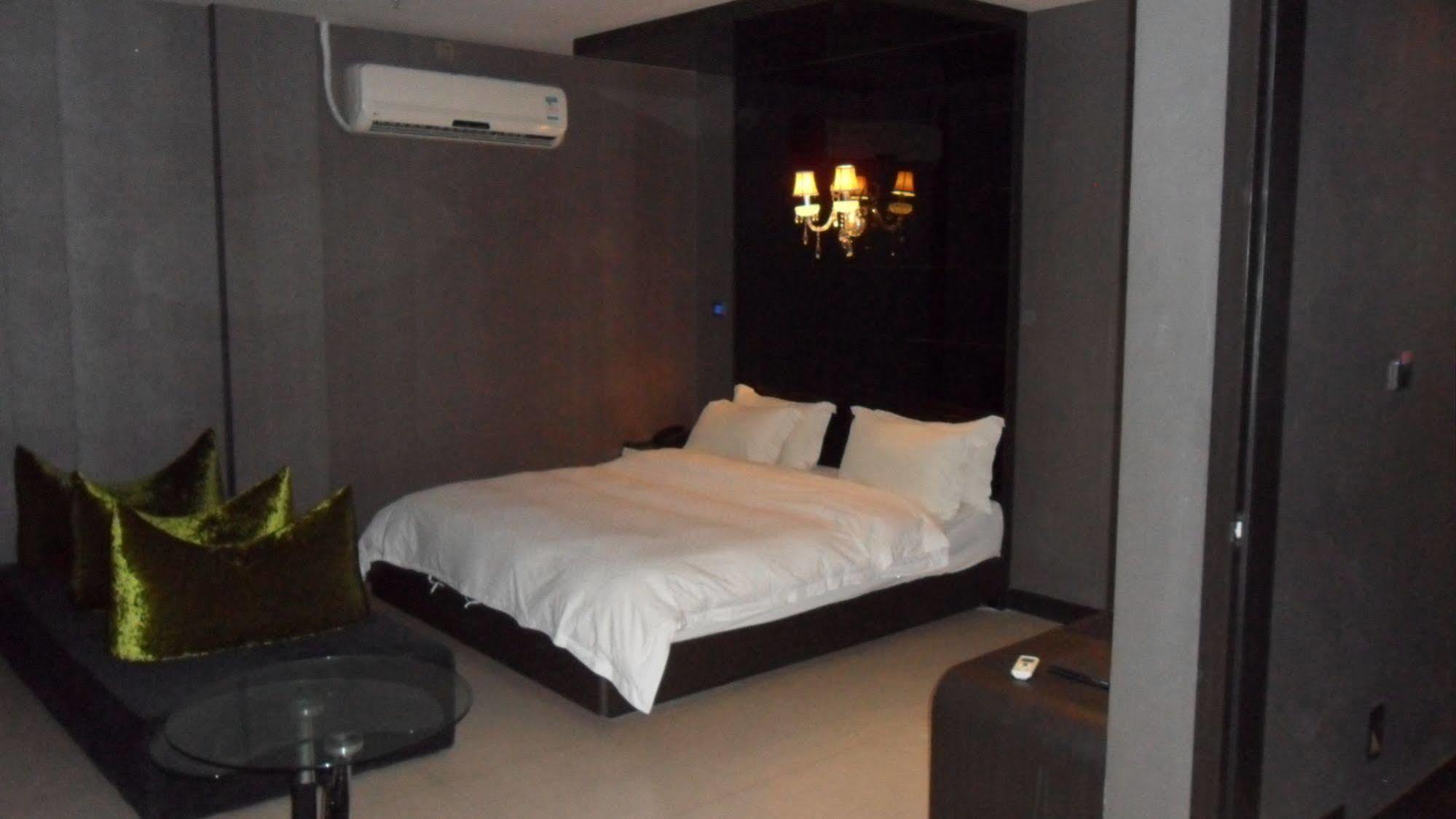 Qingdao Heng Bo Hotel Exteriör bild